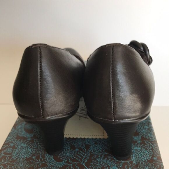 Euro Soft Brown Leather Shoes - Picture 2 of 8